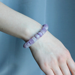 Lavender Amethyst stone bracelet with silver clasp